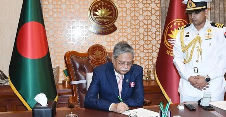 What Happened at Bangabhaban on the Day the Awami League Government Fell: President Speaks